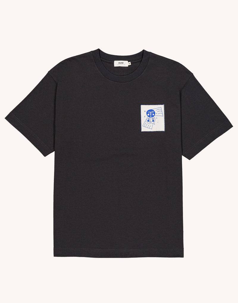 OLOW Avec Toi T-Shirt in Schwarz – Freisteller Vorderansicht